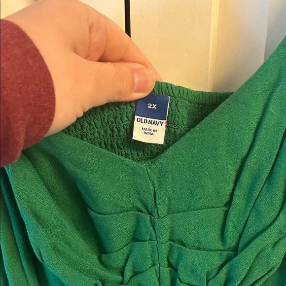 Old Navy Vibrant Green Dress - Picture 2 of 6